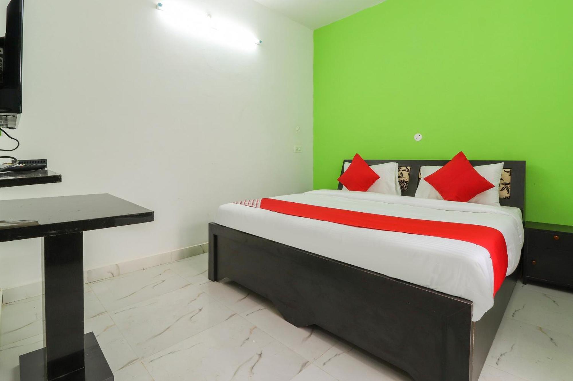 Collection O Vedanta Residency Otel Lucknow Dış mekan fotoğraf