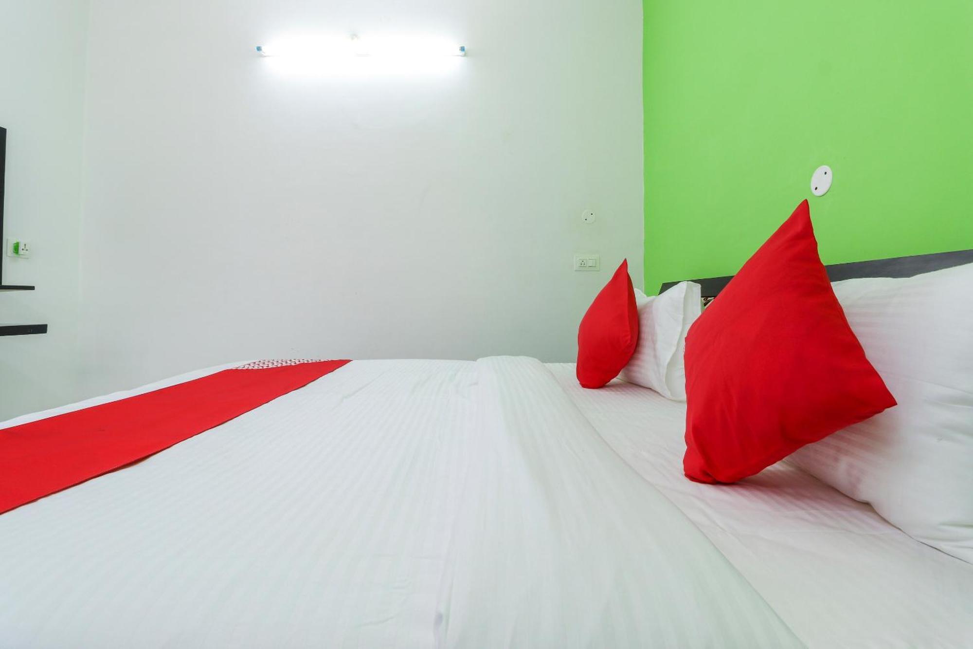 Collection O Vedanta Residency Otel Lucknow Dış mekan fotoğraf